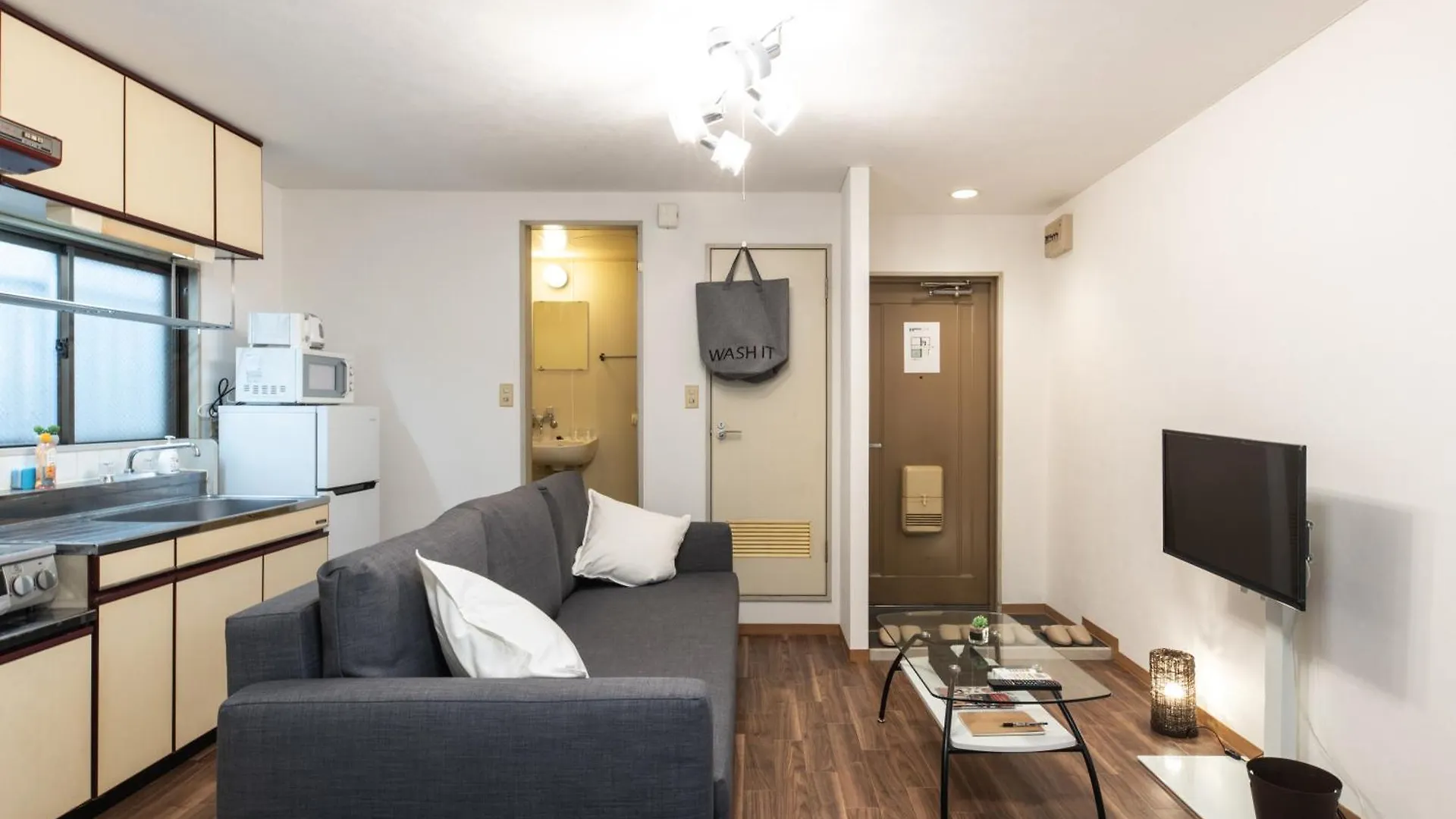 Ferienwohnung ユニオン新大阪 十三駅西中島南方駅 自転車&Wifi貸出無料 Apartment Ōsaka